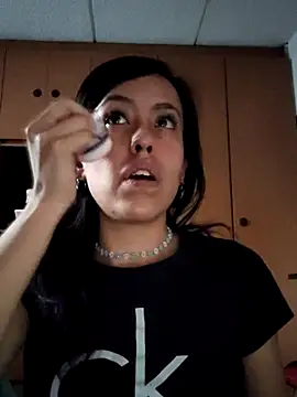 Snapshot of Queen_Ashly chatting on 10, 9, 2025 Queen Ashly online show from 10, 9, 2025