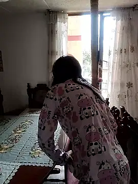 Queen Ashly online show from 8, 1, 2026