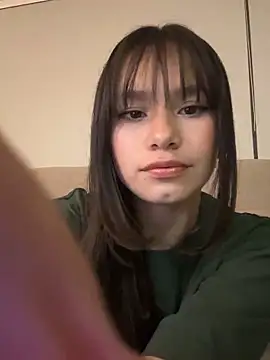 Alisha Olsen  online show from 21, 10, 2025