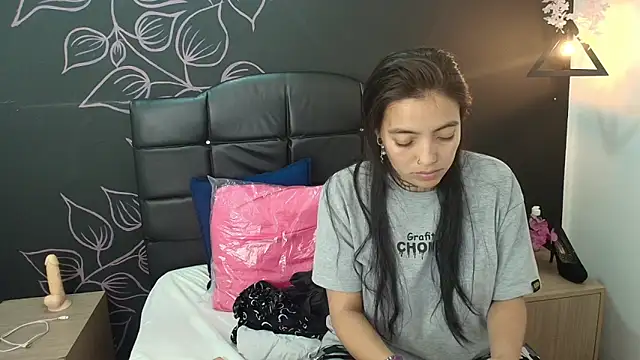 LiaMonroee  online show from 16, 12, 2025