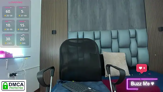 lia harper  online show from 10, 4, 2026