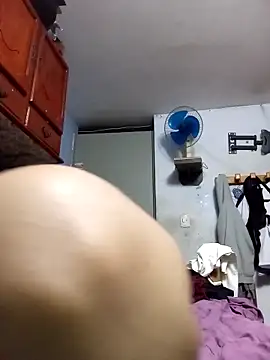 Snapshot of Syndel23 chatting on 5, 12, 2025 Syndel23 online show from 5, 12, 2025