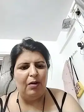 Snapshot of Jann_Riya333 chatting on 22, 6, 2026 Jann Riya333 online show from 22, 6, 2026