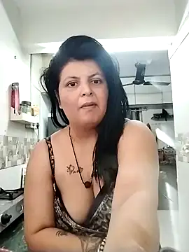 Snapshot of Jann_Riya333 chatting on 26, 6, 2026 Jann Riya333 online show from 26, 6, 2026