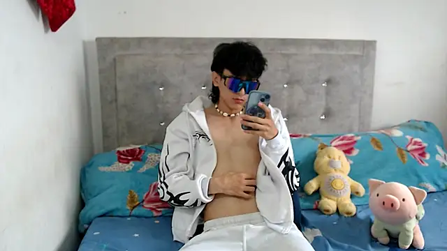 Snapshot of dylann_ross chatting on 15, 4, 2026 dylann ross online show from 15, 4, 2026
