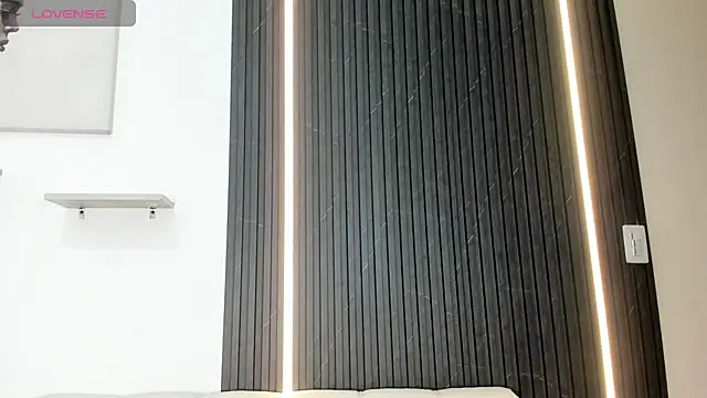 Gabrielaa Miller  online show from 15, 9, 2025