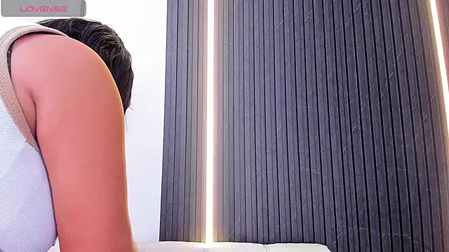 Gabrielaa Miller  online show from 1, 10, 2025