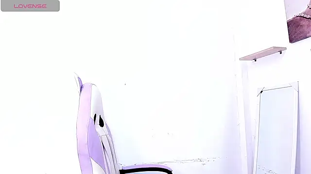 Gabrielaa Miller  online show from 10, 10, 2025