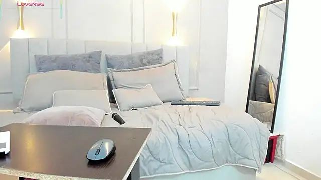 victoria bourne online show from 9, 1, 2026