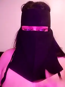 lilyan12 online show from 7, 6, 2026
