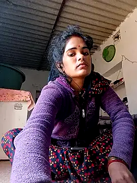 Snapshot of Rakhi335 chatting on 11, 11, 2025 Rakhi335 online show from 11, 11, 2025