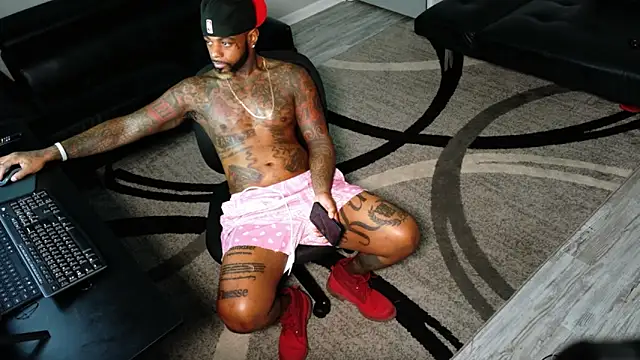 SLANGONDEMHOES online show from 4, 10, 2025