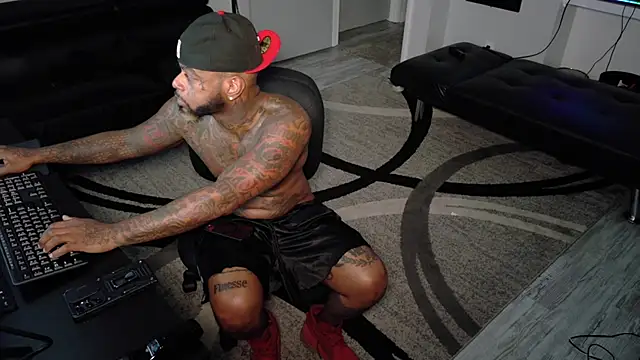 SLANGONDEMHOES online show from 17, 10, 2025