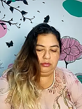 curvy diva  online show from 24, 10, 2025