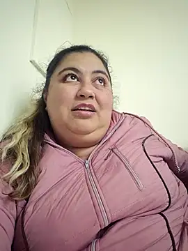 curvy diva  online show from 25, 10, 2025