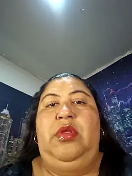 curvy diva  online show from 17, 4, 2026