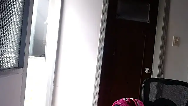 snow belle online show from 14, 1, 2026