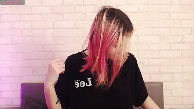 Ericha Stone online show from 3, 2, 2026