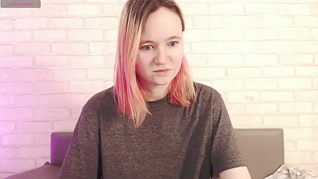 Ericha Stone online show from 5, 3, 2026