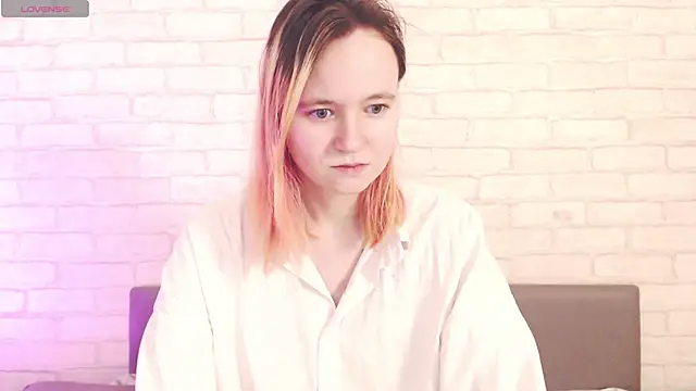 Ericha Stone online show from 28, 3, 2026