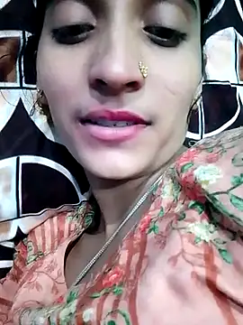Snapshot of Pahadi_couple chatting on 10, 10, 2025 Pahadi couple online show from 10, 10, 2025