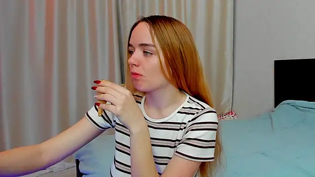 JanetShy online show from 23, 9, 2025