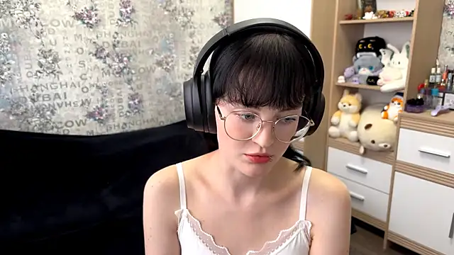 FakeLamb online show from 9, 9, 2025