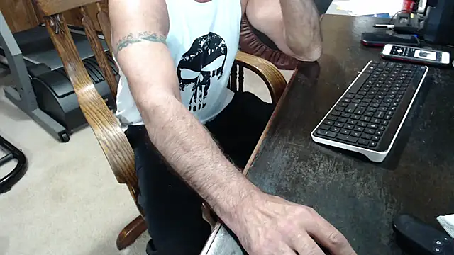Snapshot of billy471 chatting on 13, 4, 2026 billy471 online show from 13, 4, 2026