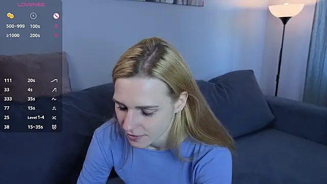 Snapshot of HelenMartines chatting on 11, 9, 2025 HelenMartines online show from 11, 9, 2025