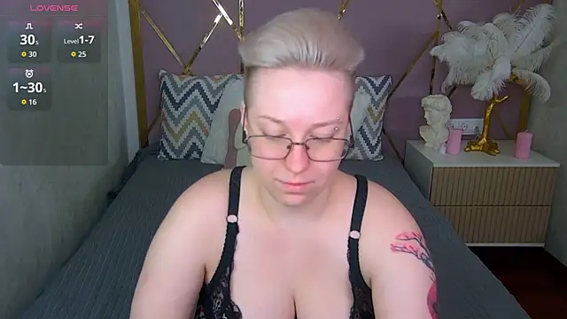 AlexandraGreen online show from 21, 11, 2025