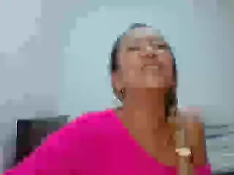 Snapshot of leah_susman chatting on 31, 10, 2025 leah susman online show from 31, 10, 2025