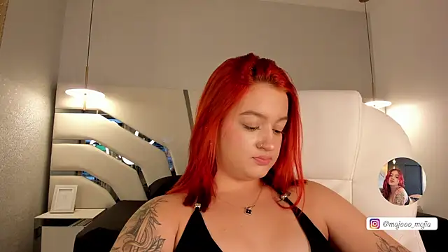 Snapshot of Julieth_Rojas chatting on 11, 9, 2025 Julieth Rojas online show from 11, 9, 2025