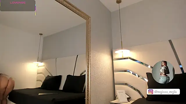 Snapshot of Julieth_Rojas chatting on 30, 9, 2025 Julieth Rojas online show from 30, 9, 2025