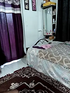 Snapshot of Beautiful_couple_70 chatting on 27, 9, 2025 Beautiful couple 70 online show from 27, 9, 2025