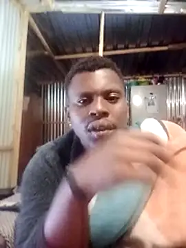 Snapshot of FANTASYROOM23 chatting on 15, 4, 2026 FANTASYROOM23 online show from 15, 4, 2026