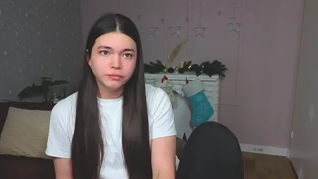 Snapshot of Albi_Glow chatting on 10, 1, 2026 Albi Glow online show from 10, 1, 2026