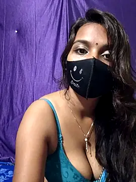 Snapshot of cutie_pei002 chatting on 12, 11, 2025 cutie pei002 online show from 12, 11, 2025