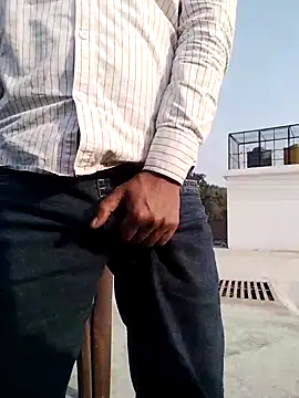 YourTarzan online show from 4, 12, 2025