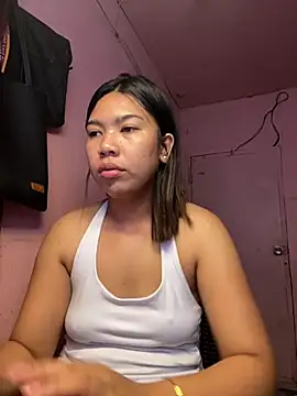 Snapshot of aniya_04 chatting on 3, 10, 2025 aniya 04 online show from 3, 10, 2025