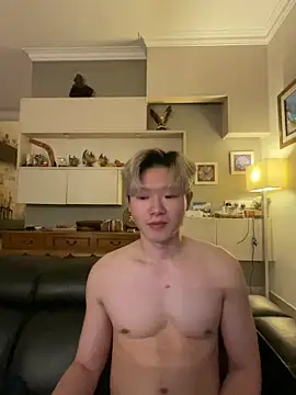 Snapshot of zachlee_69 chatting on 7, 6, 2026 zachlee 69 online show from 7, 6, 2026