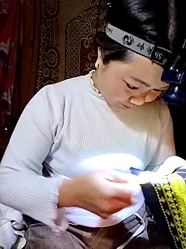 lusy-000 online show from 28, 11, 2025