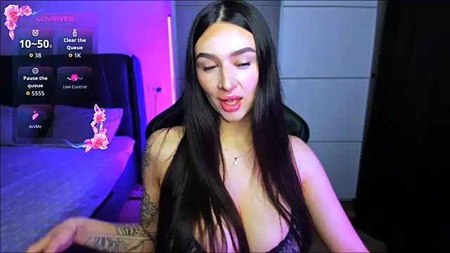 Snapshot of Veronica_Larsson chatting on 3, 11, 2025 Veronica Larsson online show from 3, 11, 2025