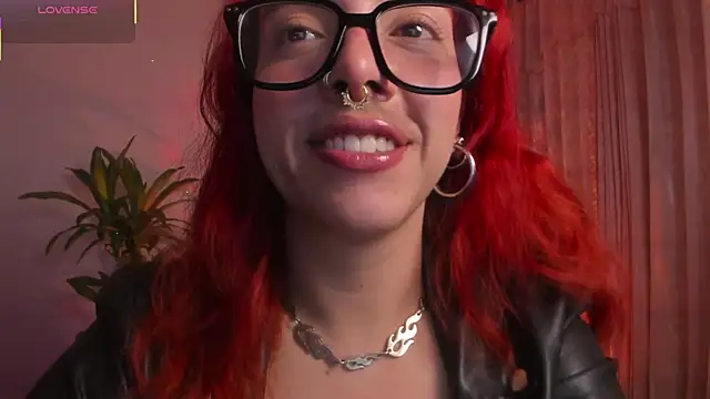 Snapshot of bri_von_dhara__ chatting on 4, 10, 2025 bri von dhara online show from 4, 10, 2025