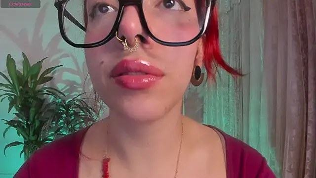 Snapshot of bri_von_dhara__ chatting on 24, 10, 2025 bri von dhara online show from 24, 10, 2025