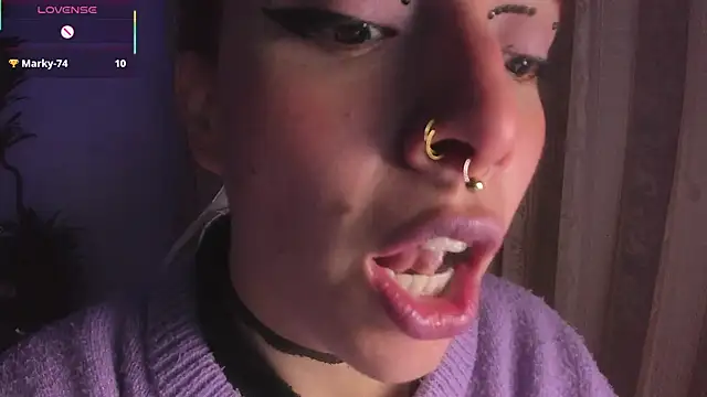 Snapshot of bri_von_dhara__ chatting on 6, 11, 2025 bri von dhara online show from 6, 11, 2025