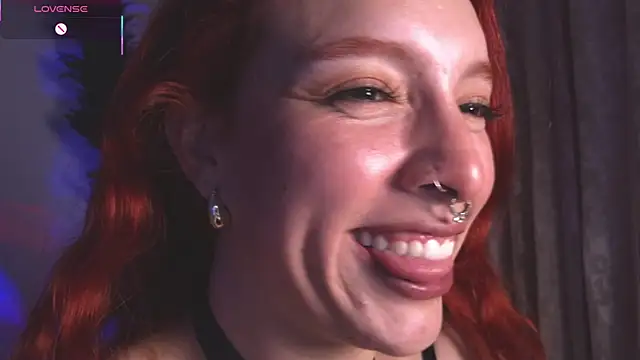 Snapshot of bri_von_dhara__ chatting on 21, 11, 2025 bri von dhara online show from 21, 11, 2025