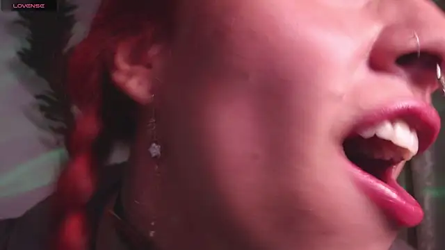 Snapshot of bri_von_dhara__ chatting on 25, 11, 2025 bri von dhara online show from 25, 11, 2025