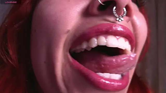 Snapshot of bri_von_dhara__ chatting on 30, 11, 2025 bri von dhara online show from 30, 11, 2025