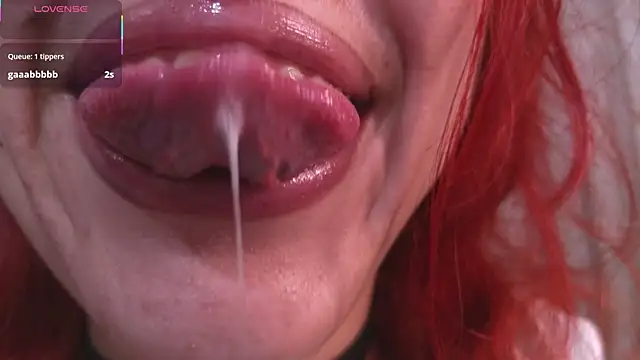 Snapshot of bri_von_dhara__ chatting on 3, 12, 2025 bri von dhara online show from 3, 12, 2025