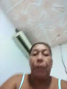 Naomi-Mature online show from 4, 12, 2025